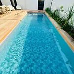 L'elegance Villa